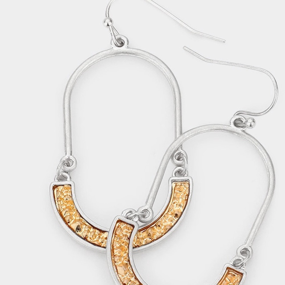 Oval open dangle earrings - Picture 2 of 3